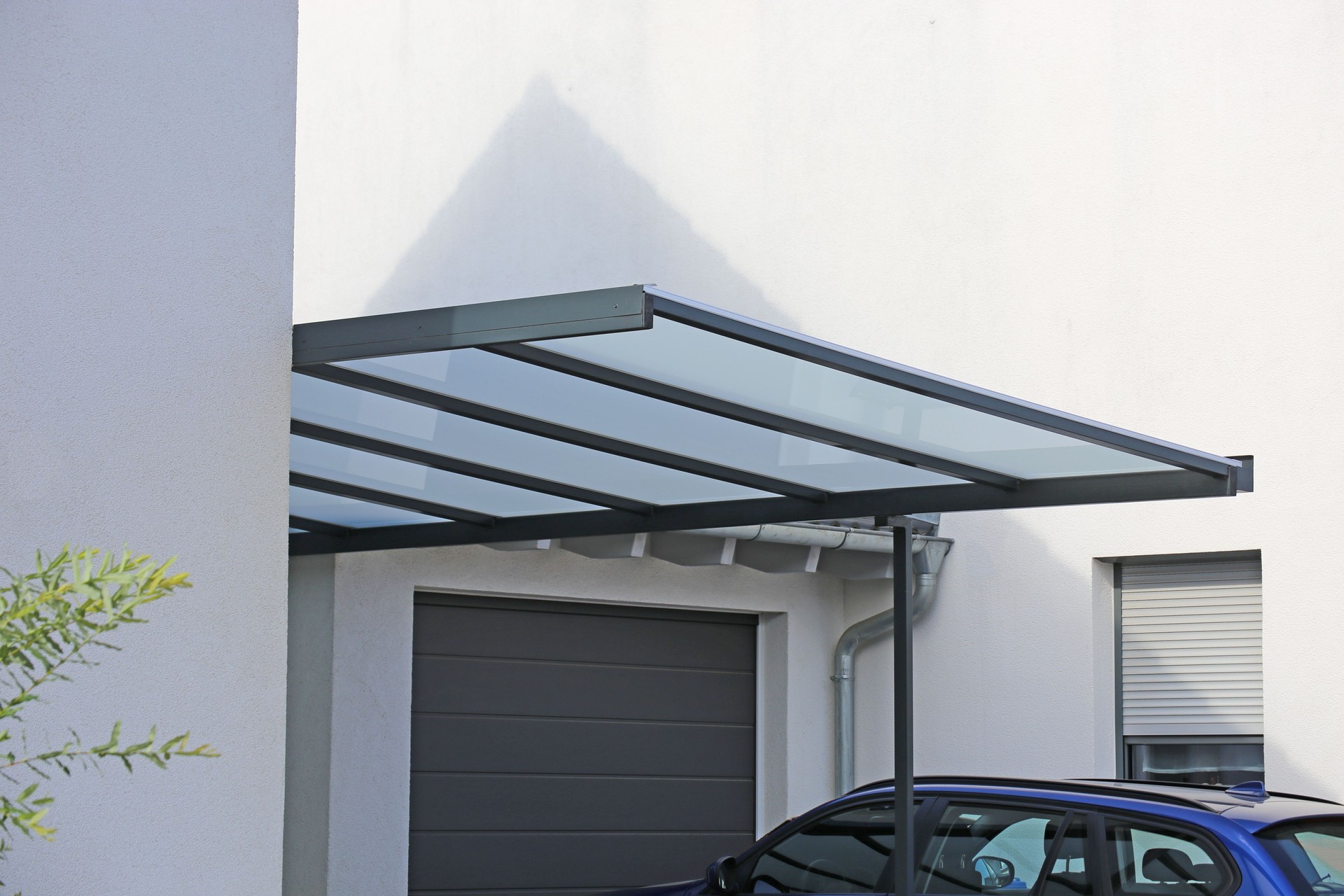 High-quality carport made of aluminum